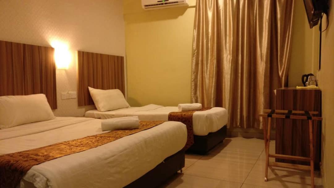 101 Lake View Hotel Puchong Exterior foto